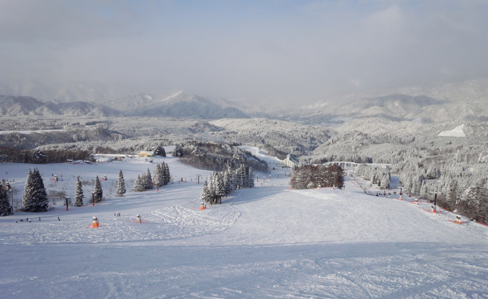 鹫岳滑雪场
